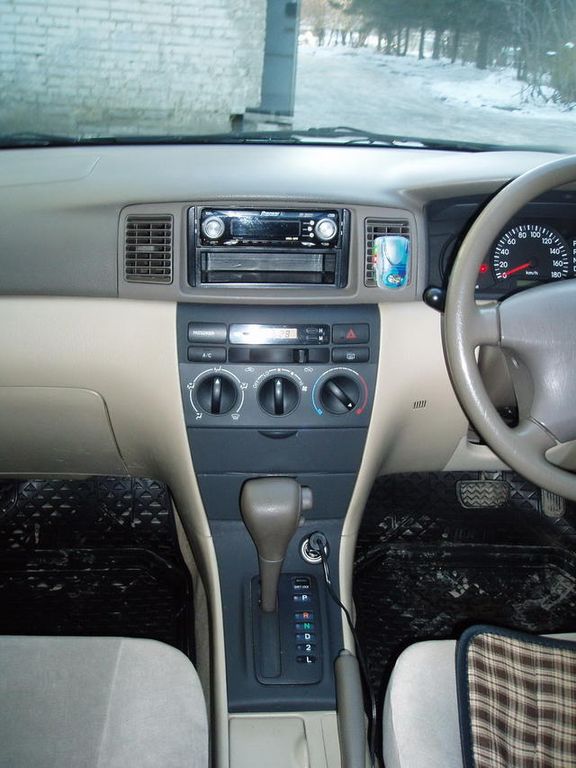 2000 Toyota Corolla