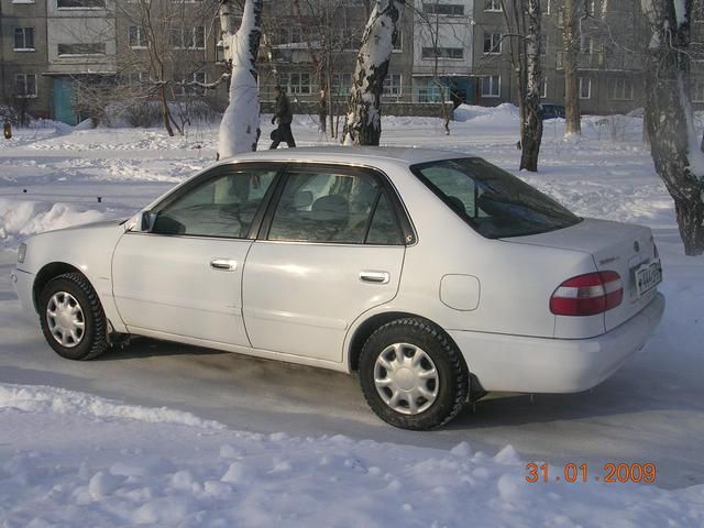 2000 Toyota Corolla