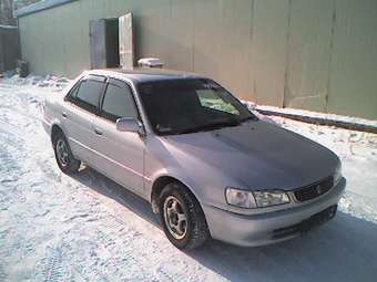 2000 Toyota Corolla