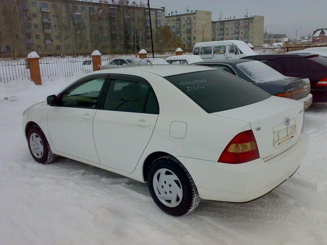 2000 Toyota Corolla