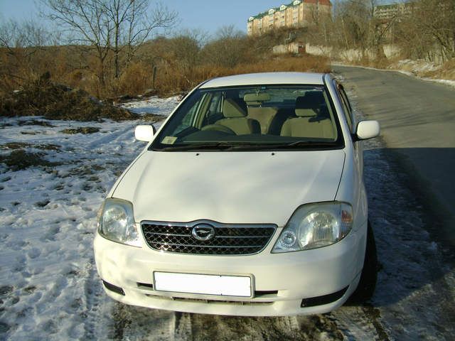 2000 Toyota Corolla