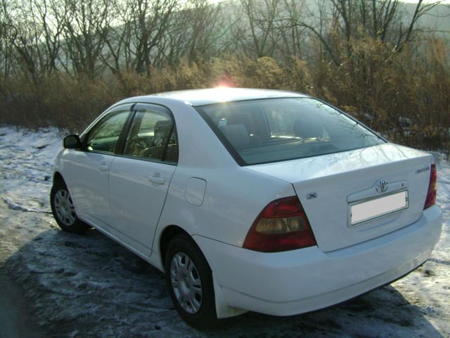 2000 Toyota Corolla