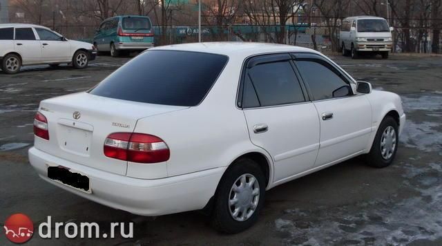 2000 Toyota Corolla