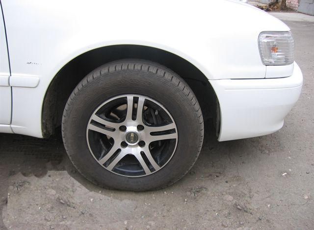 2000 Toyota Corolla