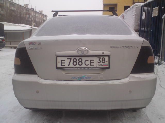 2000 Toyota Corolla