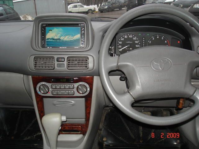 2000 Toyota Corolla