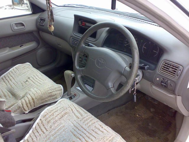 2000 Toyota Corolla