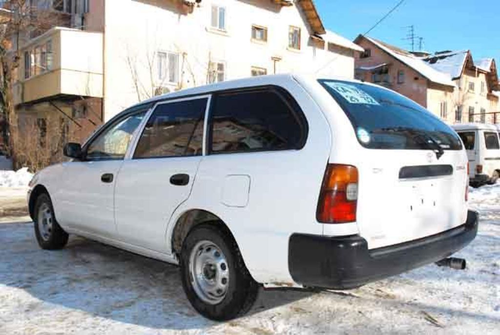 2000 Toyota Corolla