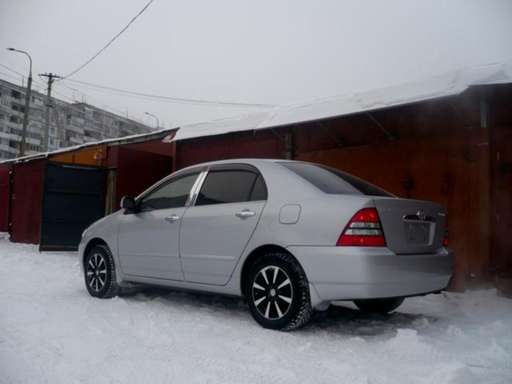 2000 Toyota Corolla