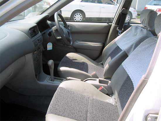 2000 Toyota Corolla Pictures
