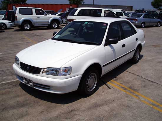 2000 Toyota Corolla Pictures