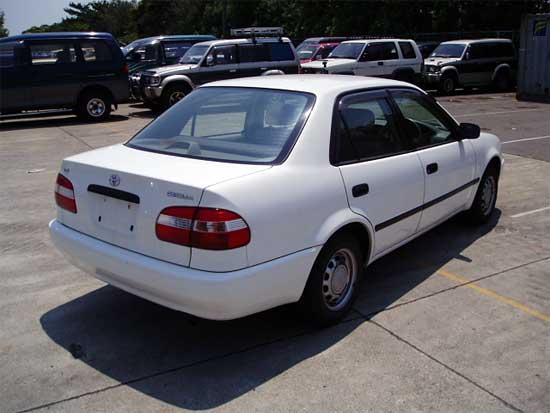 2000 Toyota Corolla Pics