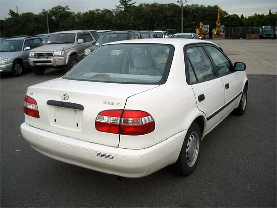 2000 Toyota Corolla Images