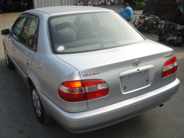 2000 Toyota Corolla Pictures