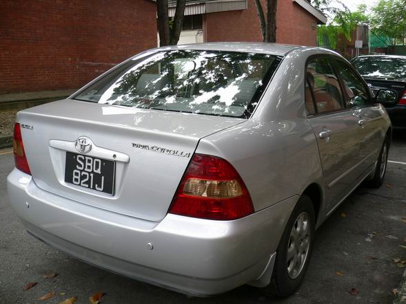 2000 Toyota Corolla Pictures