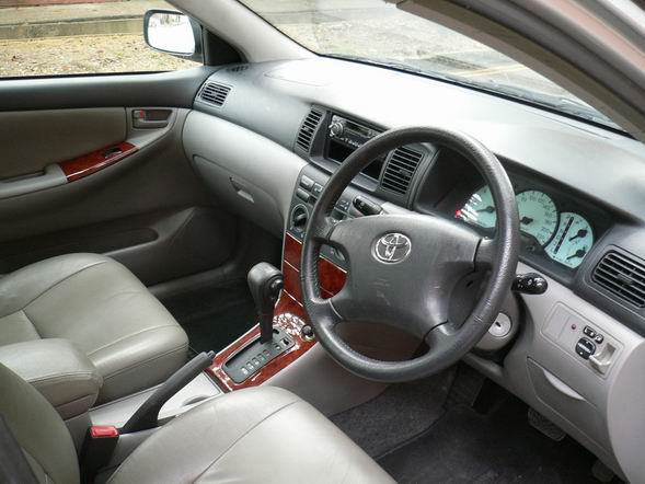 2000 Toyota Corolla Photos