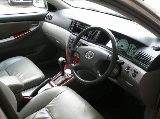 2000 Toyota Corolla Pictures