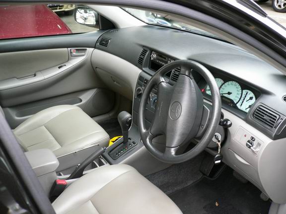 2000 Toyota Corolla Photos