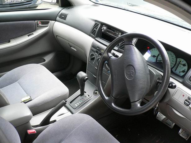 2000 Toyota Corolla Photos