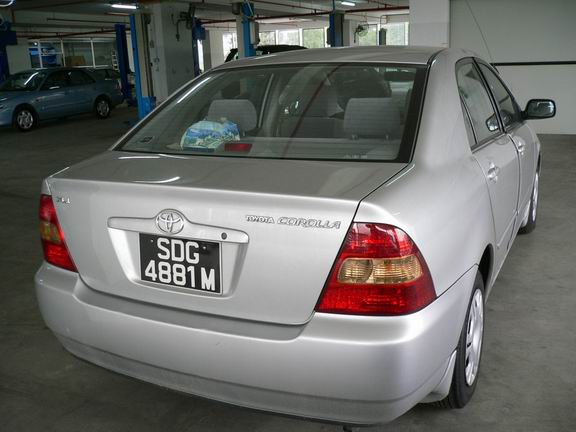 2000 Toyota Corolla Pictures