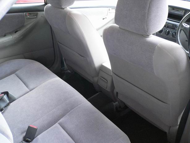 2000 Toyota Corolla Pictures