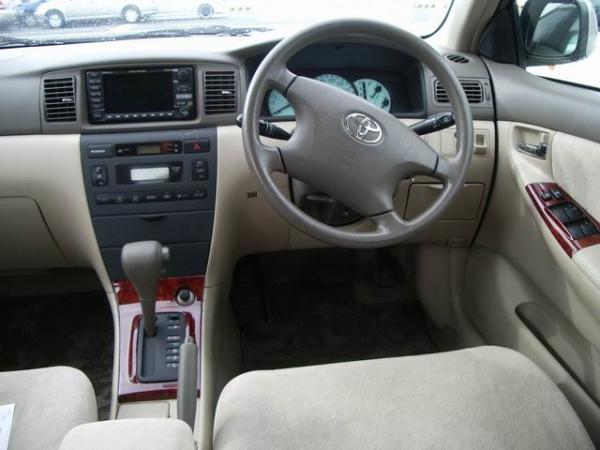2000 Toyota Corolla Photos
