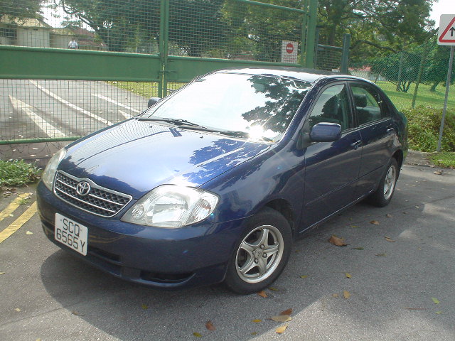 2000 Toyota Corolla Pictures