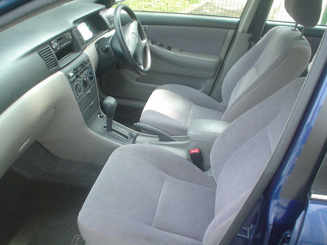 2000 Toyota Corolla Pictures