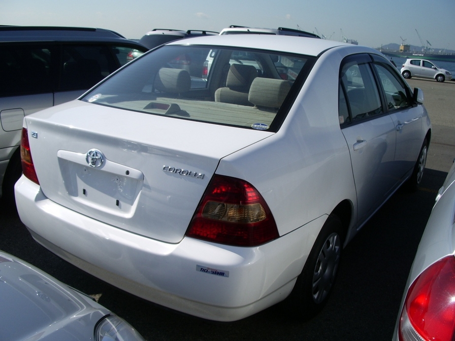 2000 Toyota Corolla Pictures