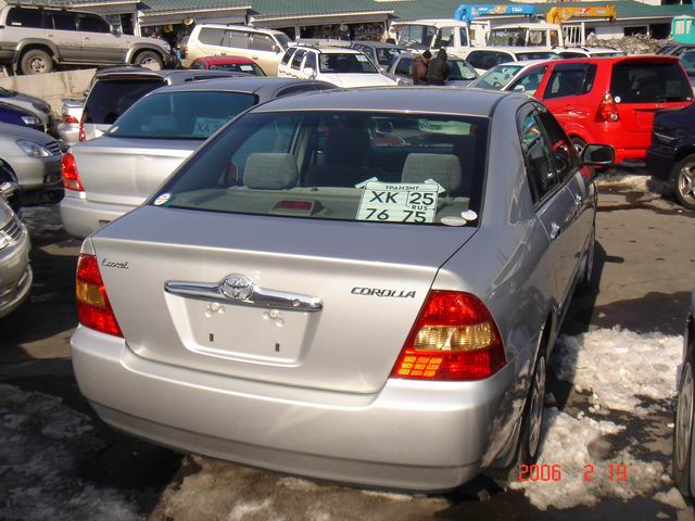 2000 Toyota Corolla Photos