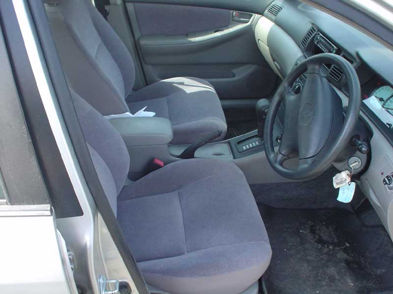 2000 Toyota Corolla Pictures