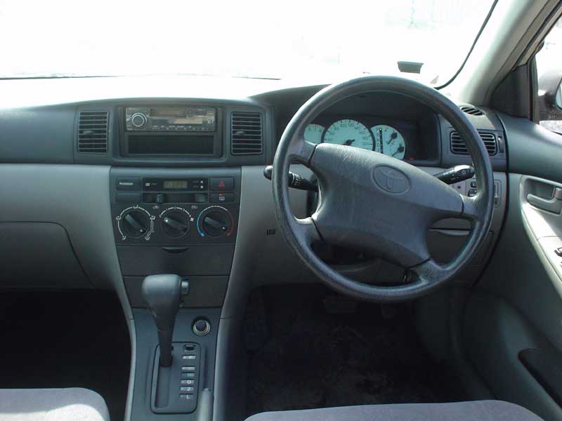 2000 Toyota Corolla Images
