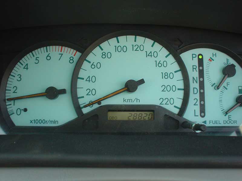 2000 Toyota Corolla Pictures