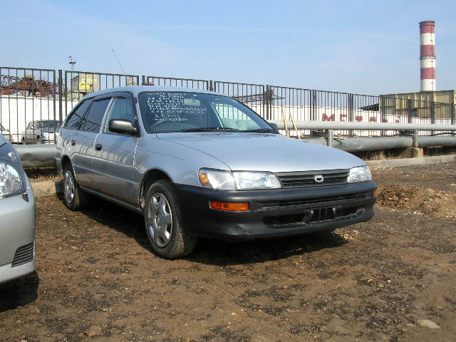 2000 Toyota Corolla Pictures