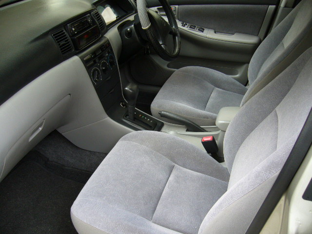 2000 Toyota Corolla Pics