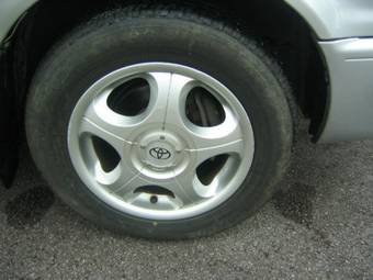 2000 Toyota Corolla Photos