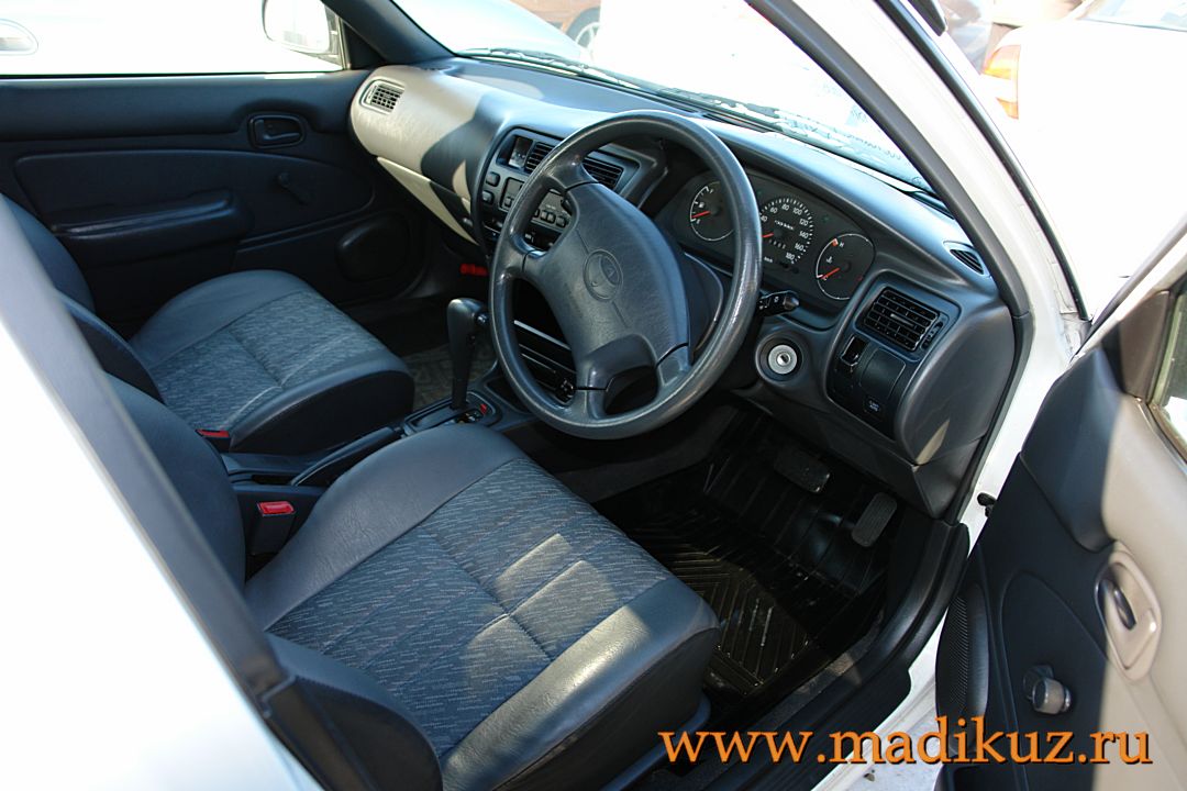 2001 Toyota Corolla Photos