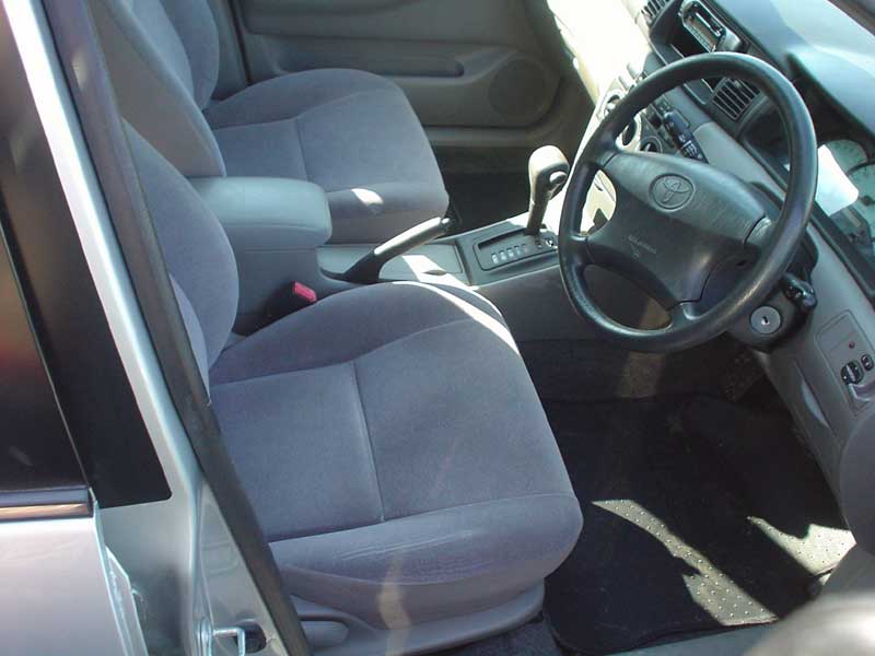 2001 Toyota Corolla Photos
