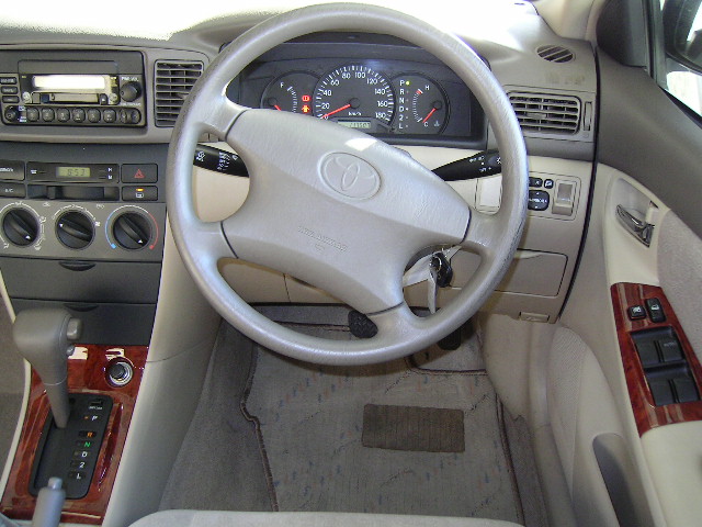 2002 Toyota Corolla Pictures