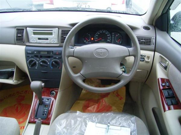2002 Toyota Corolla Pictures