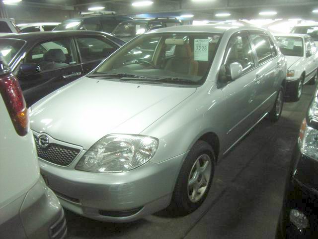 2002 Toyota Corolla Pictures