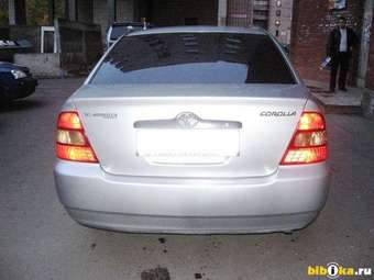 2002 Toyota Corolla Pictures
