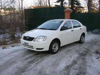 2002 Toyota Corolla Pictures