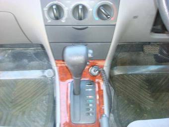 2002 Toyota Corolla Pictures