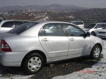 2002 Toyota Corolla Pictures