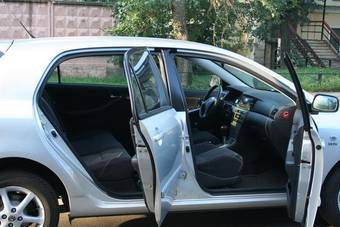 2002 Toyota Corolla Photos