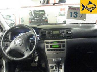 2002 Toyota Corolla Pictures