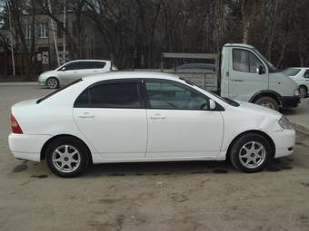 2002 Toyota Corolla Pictures