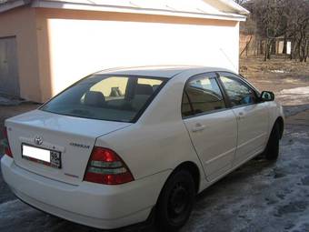 2002 Toyota Corolla Pictures