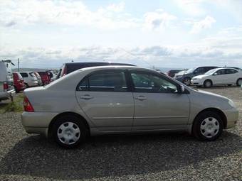 2002 Toyota Corolla Photos